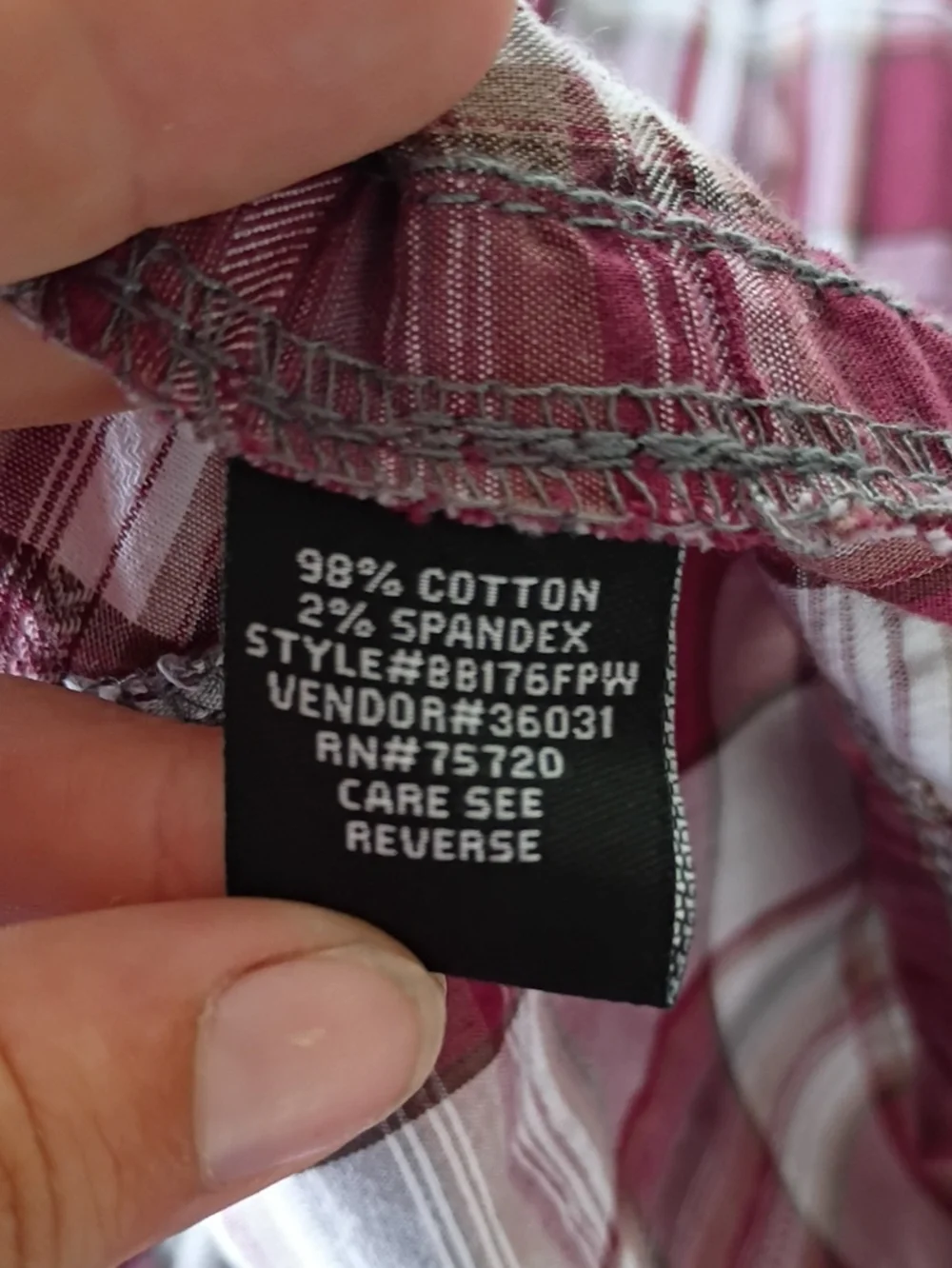 EUC Buckle Black Men's Burgundy/White Plaid Button-Down Shirt Tailored Fit Sz Lg
